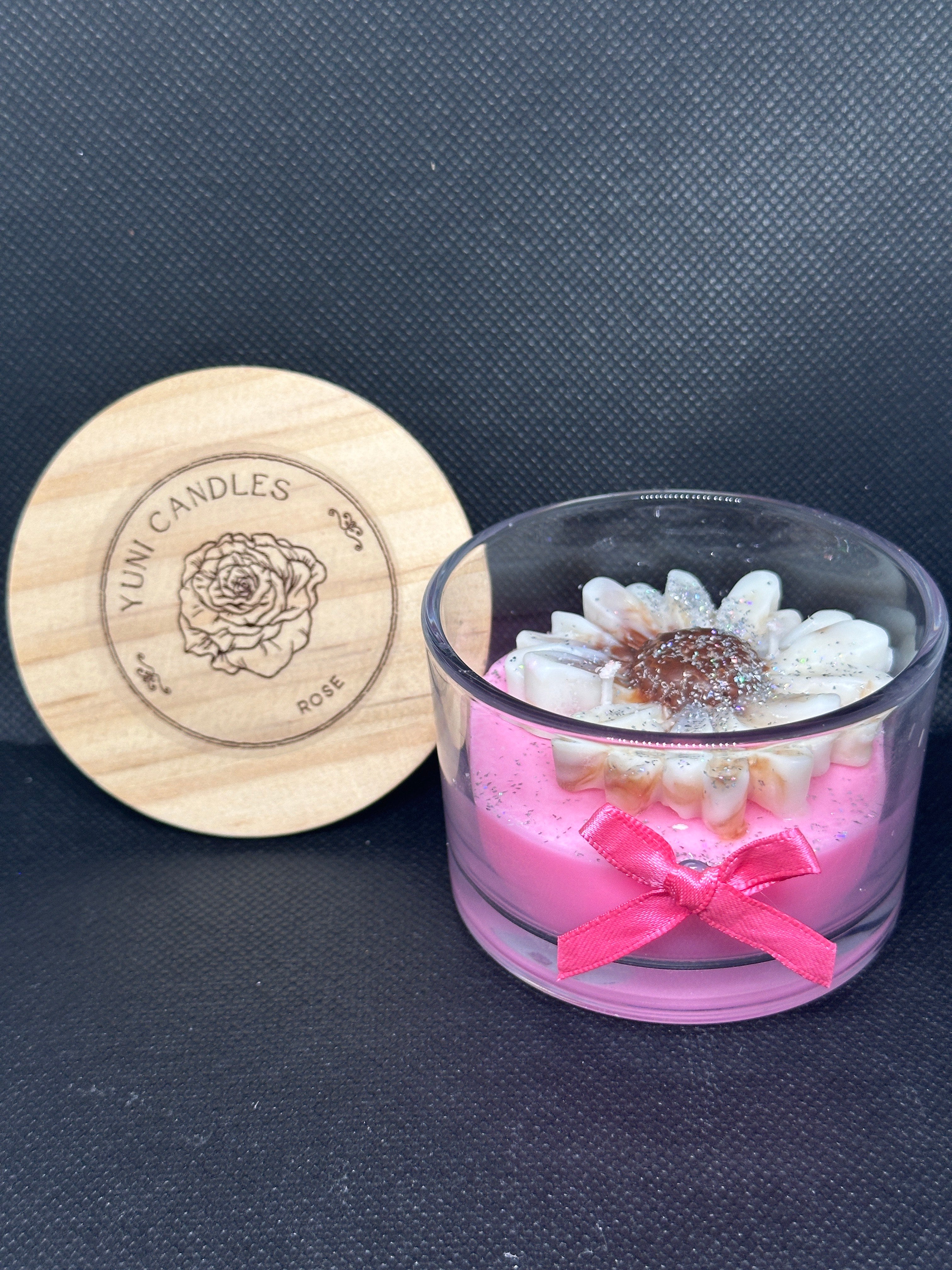Blooming Elegance – Rose Candle